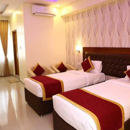 Hotel The Prince Royal Bangalore Dış mekan fotoğraf